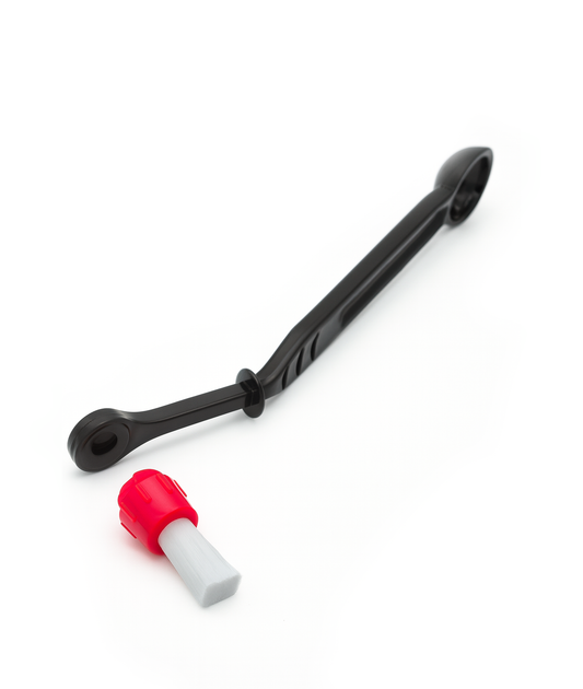 Щетка для групповой очистки со встроенным чистящим отвалом